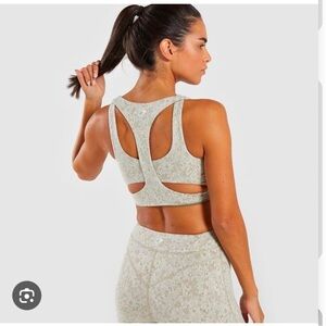 GymShark Limited Edition: Fleur Texture Legging & Bra set (washed khaki color)